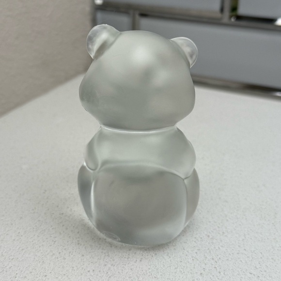 Vintage Fenton Bear Figurine Satin Glass - Picture 6 of 10